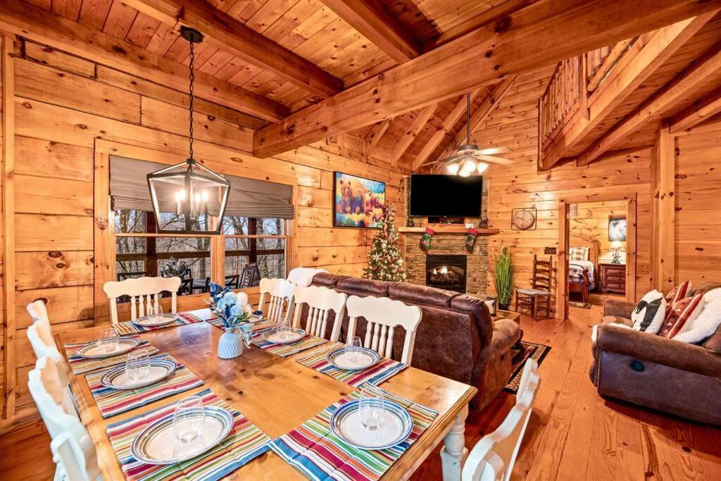 A Moment Inn Time Pigeon Forge Buitenkant foto