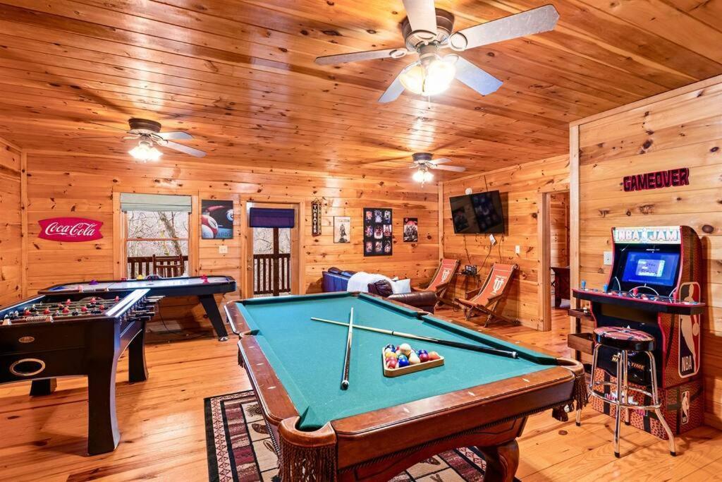 A Moment Inn Time Pigeon Forge Buitenkant foto