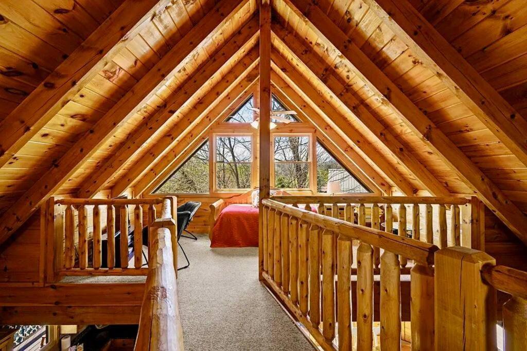 A Moment Inn Time Pigeon Forge Buitenkant foto