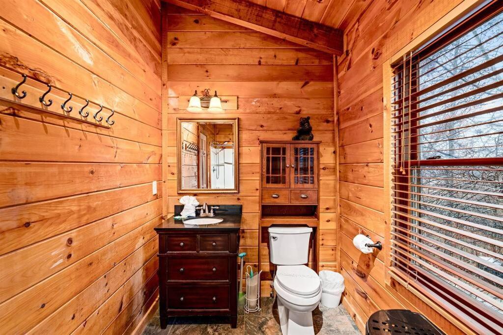 A Moment Inn Time Pigeon Forge Buitenkant foto