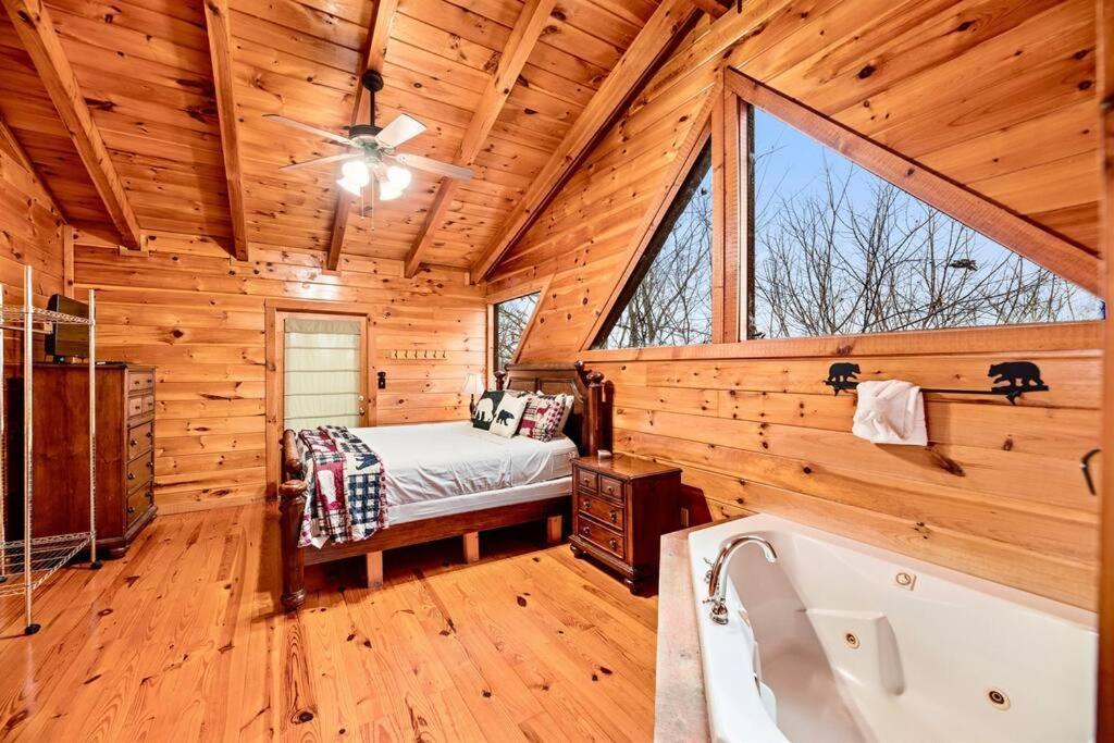 A Moment Inn Time Pigeon Forge Buitenkant foto
