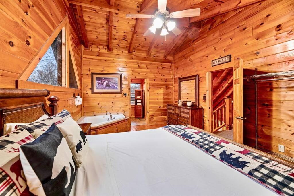 A Moment Inn Time Pigeon Forge Buitenkant foto